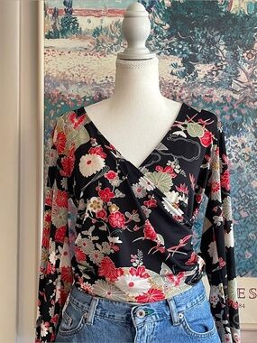 VTG Y2K Floral Butterfly Mesh Top Sz S V-Neck Wrap Blouse Fairy Boho Whimsical